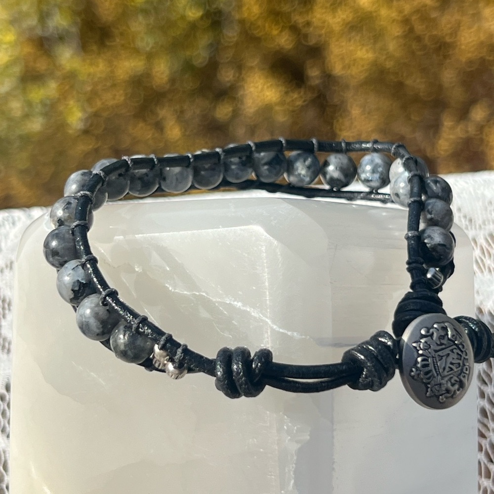 HM057 Bracelet Larvikite black leather wrap adjustable